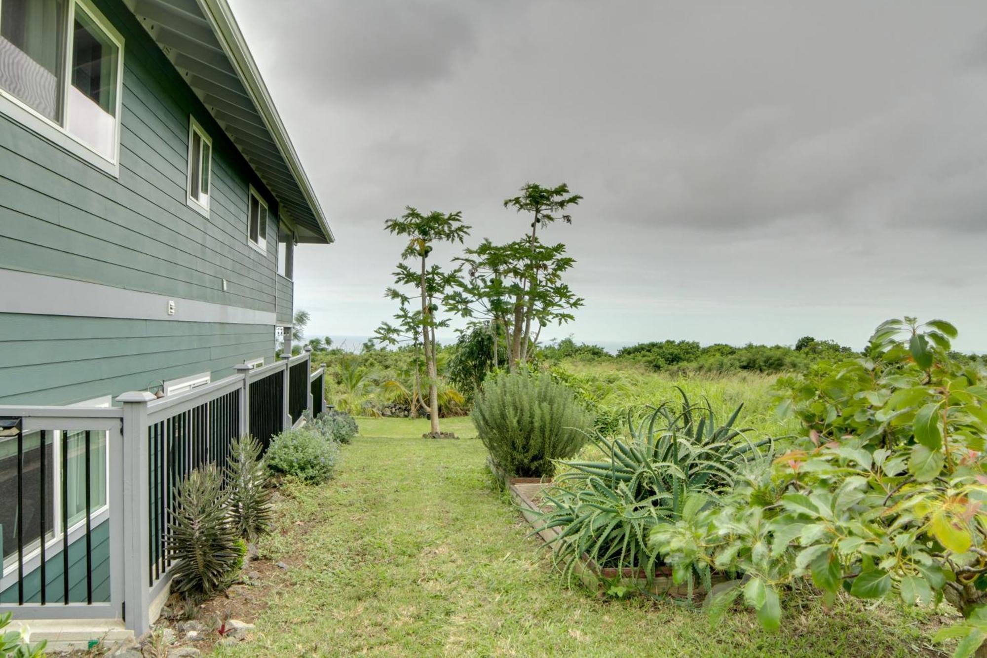 The Aloha Green House Retreat With Ocean Views! Naalehu ภายนอก รูปภาพ