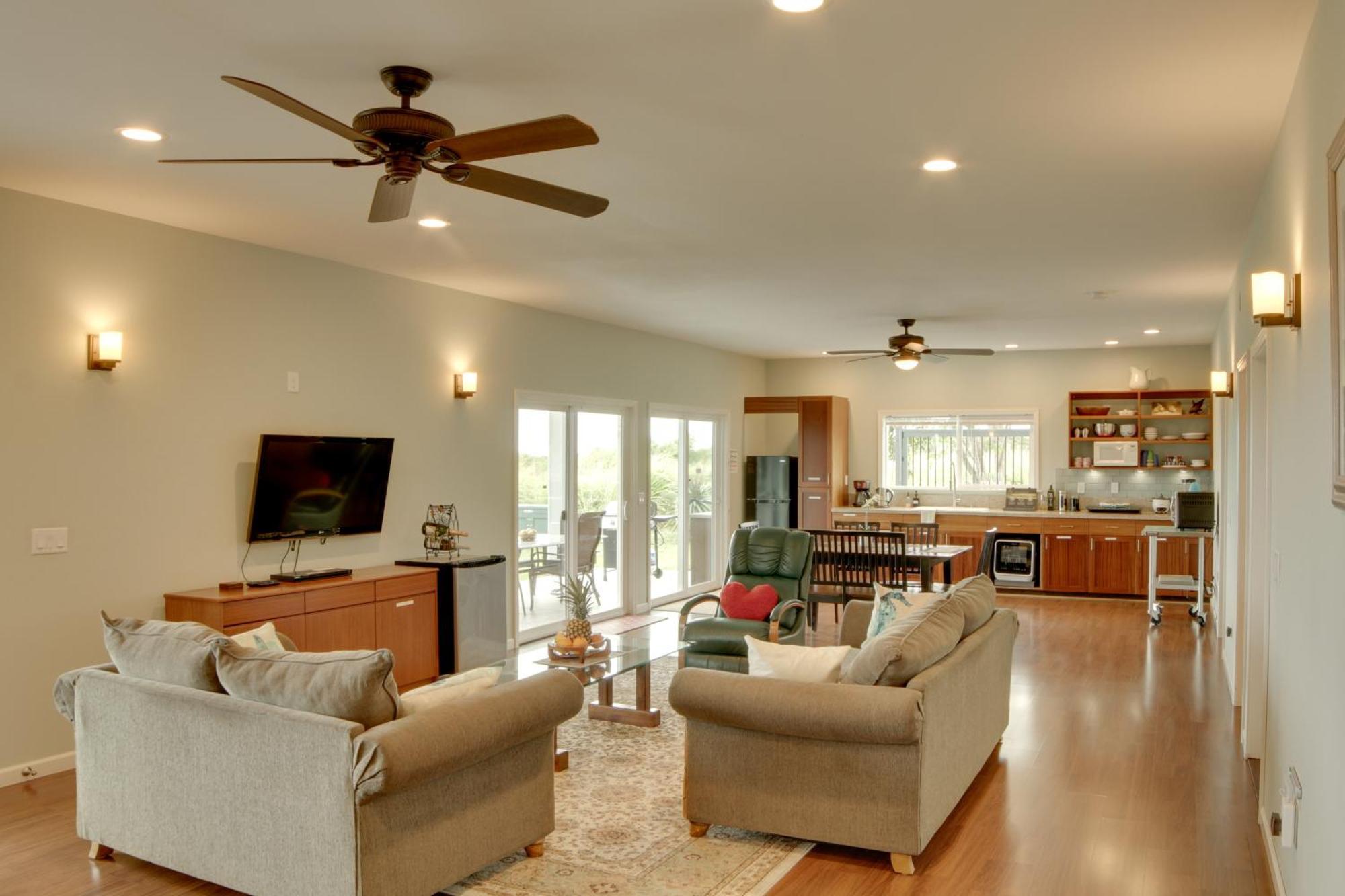 The Aloha Green House Retreat With Ocean Views! Naalehu ภายนอก รูปภาพ